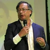 Alias 'gafas', carcelero de Íngrid Betancourt, será gestor de paz