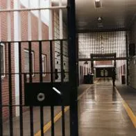 En cárcel de Ibagué recluso murió incinerado, se sospecha que fue asesinado, su madre asegura que lo mataron por no prestarse a cometer más delitos.