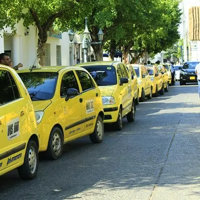 Sacan cuentas de cuánto se ahorroará un taxista en gasolina a diario con dinero que entregará el Gobierno en compensación por el combustible.