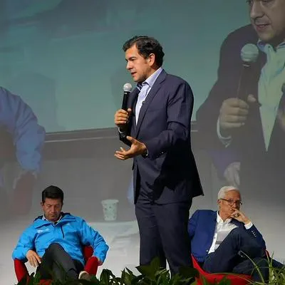 Rodrigo Lara Restrepo, en debate con Juan Daniel Oviedo, Diego Molano y Jorge Robledo.