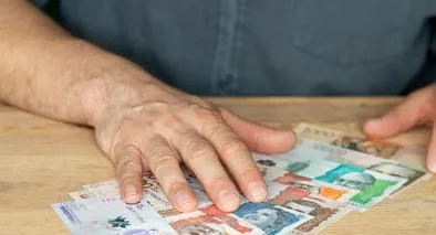 La Dian recaudó en impuestos en 2023 34 billones de pesos, 36 % más que en 2022. En estos rubros se gasta el Gobierno el dinero de los colombianos.