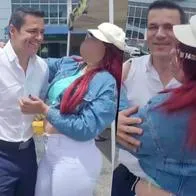 El periodista Juan Diego Alvira hizo enloquecer a una mujer que lo vio en la calle. Ella salió corriendo a abrazarlo y la llamaron loca.