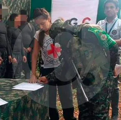 El 'Clan del Golfo' liberó a cuatro presuntos integrantes del Eln y un menor de edad que fueron secuestrados el 25 de agosto en Cáceres, Antioquia.
