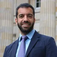 El exsenador Arturo Char, miembro del clan Char, es investigado por compra de votos y la Corte Suprema de Justicia emiten orden de captura.