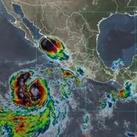 SMN advierte que el huracán 'Jova' ya es de categoría dos.