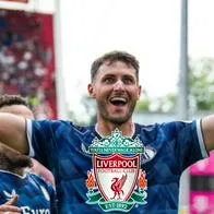 Medios de Países Bajos piden a Santiago Giménez unirse al Liverpool.