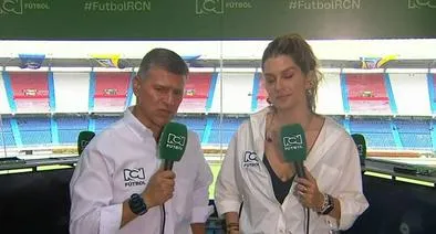 Foto de Ricardo Henao y Andrea Guerrero, en nota de que por Colombia vs. Venezuela hoy en Eliminatoria dio a drama de la periodista en RCN