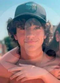 Familia de joven paisa que perdió extremidades tras contraer agresiva bacteria pide ayuda