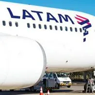 Latam negó emergencia en vuelo Bogotá-Cali, pese a que el avión, que ya iba volando, tuvo que regresar al aeropuerto El Doroado. Acá, los detalles.