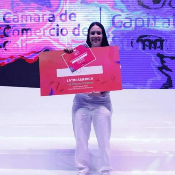 Valentina, hija de Luz Mery Tristán, ganadora de startups 2023 en She Loves Tech.