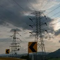 El ministro de Hacienda, Ricardo Bonilla, mostró su preocupación por altos costos de la energía en el Caribe colombiano y expresó que buscan alternativas.