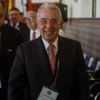 El expresidente de Colombia Álvaro Uribe apoyó a Katherine Miranda por la creación de la subcomisión para la reforma a la salud en el país.