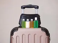 ¿Por qué no se pueden llevar líquidos en la cabina cuando viaja en avión?