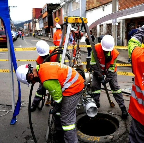 Ciudadanos de cuatro localidades se verán afectados por cortes de agua en Bogotá.