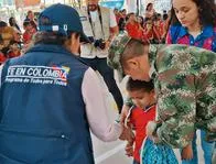 Entregan 800 kits escolares a estudiantes de zona rural del Tolima