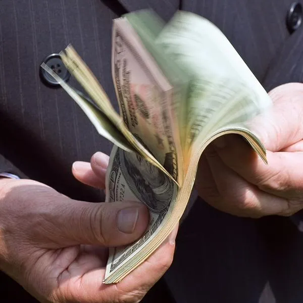 Precio del dólar hoy en Colombia bajará por cifras de Japón y China