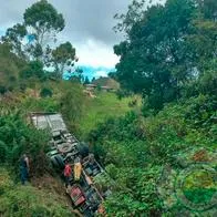 Volcamiento de un camión en uno de los túneles obligó a que cerraran la vía Medellín-Bogotá