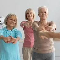 Hacer ejercicio en la vejez es de suma importancia para la salud, debido a que previene problemas cardiovasculares y osteomusculares.