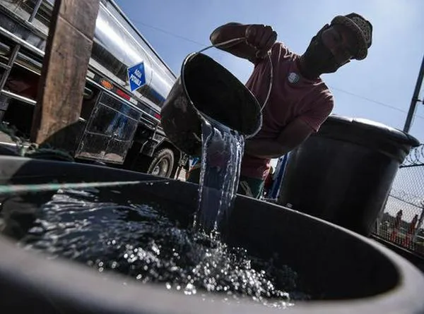 Acueducto anunció cortes de agua de hasta 28 horas en varias localidades de Bogotá