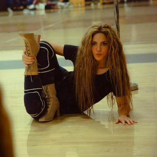 Shakira, para los MTV Video Music Awards, sube fotos mostrando su elasticidad