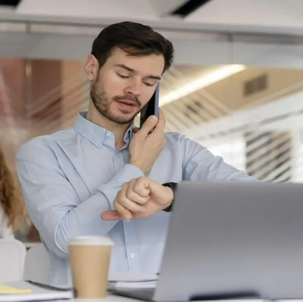 Empleo de medio tiempo en Colombia puede tener pros y contras según los expertos en trabajo. Lograr un equilibrio entre la vida personal y laboral es clave.