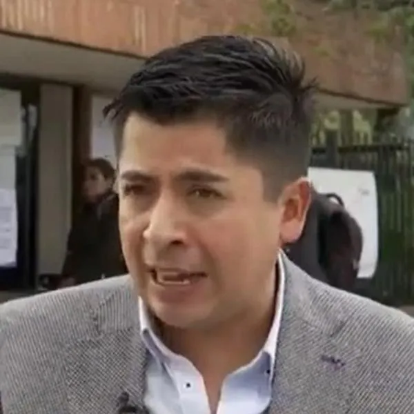 Ariel Ávila habló de irregularidades en licitación de los pasaportes en Colombia