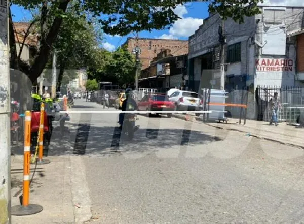 En Medellín un habitante de calle falleció por una patada que le dio un motociclista, la cual lo dejó inconsciente y causo su muerte inmediata.