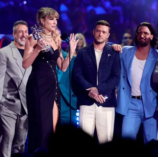 NSYNC se reunieron en los VMAs 2023 por primera vez en diez años para dar premio a Taylor Swift