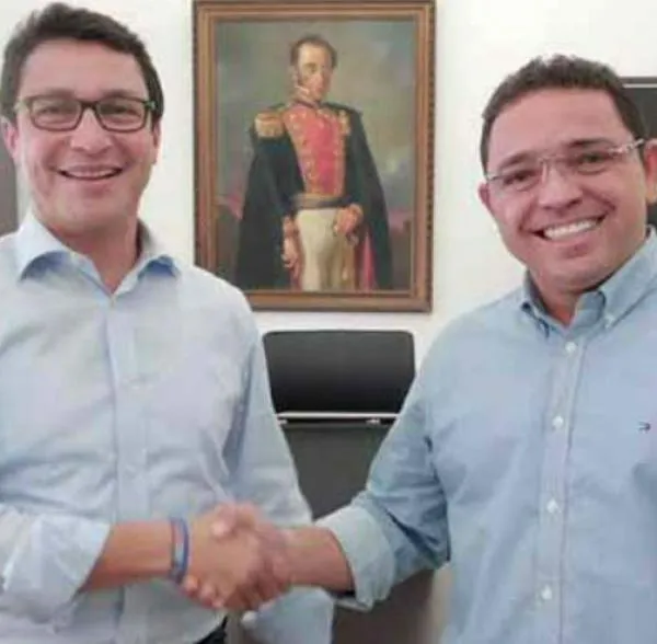 Cantante vallenato apoyó a Rafael Martínez en evento oficial de la Gobernación de Magdalena y pudo meter en problemas al gobernador Carlos Caicedo.