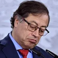 Gustavo Petro no ha logrado materializar las promesas que hizo en campaña y esta semana todo le salió mal: Ejército en Tierralta, pasaportes y lapsus.
