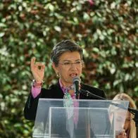 Claudia López, alcaldesa de Bogotá, aseguró que el Gobierno dejó a miles de familias pobres de la ciudad sin subsidio e hizo anuncio
