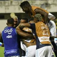 Junior celebra uno de sus goles contra Alianza Petrolera el 14 de septiembre.