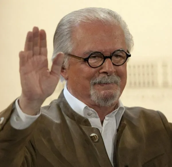 Fernando Botero, a propósito de por qué tenía medio dedo de su mano derecha amputada.