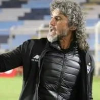 Leonel Álvarez le coquetea al FPC y su regreso estaría cerca: se ofreció a equipo