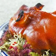 Cuáles son los mejores lugares para comer lechona en Bogotá, según la IA.