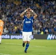 Leonardo Castro, delantero de Millonarios, celebrando su tanto en la victoria de su equipo contra Bucaramanga