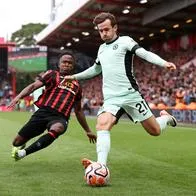 Luis Sinisterra debuta con el Bournemouth en el empate ante el Chelsea.