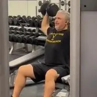 Iván Duque, expresidente de Colombia, haciendo ejercicio en un gimnasio de Nueva York, ciudad donde también está Gustavo Petro