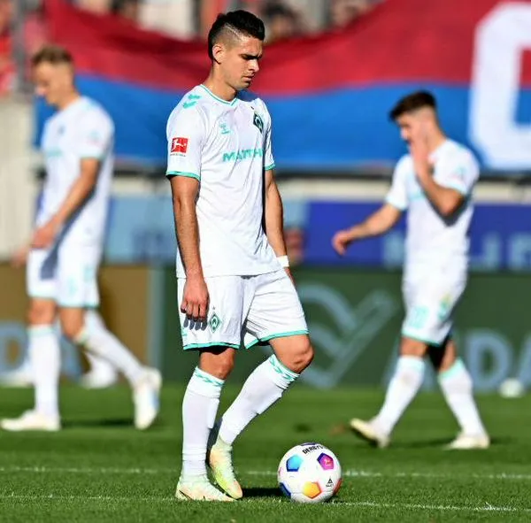 Rafael Santos Borré debutó con Werder Bremen en derrota por Bundesliga