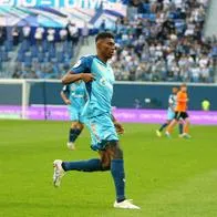 Video: Mateo Casierra anotó extraño gol en la victoria del Zenit