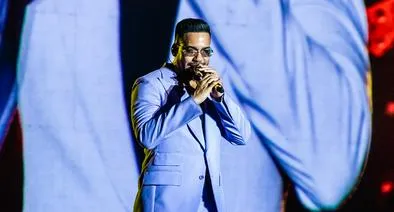 Romeo Santos: quién es la pareja del cantante, FAMA