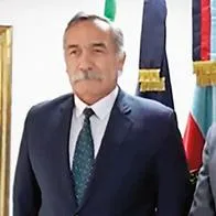 Exviceministro de Defensa, general (r) Ricardo Díaz es acusado de maltrato laboral.