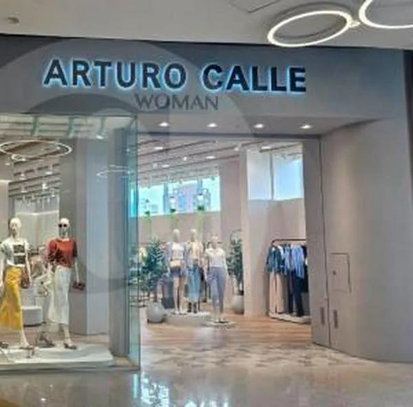 ¿Dónde está la primera tienda exclusiva para mujeres en Colombia de Arturo Calle?