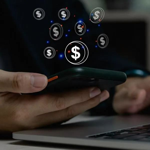 Colombianos podrán invertir y retirar dinero de CDT desde su celular; movida beneficiaría a miles y deja a bancos amargados.