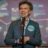 Claudia López criticó a Gustavo Petro y dijo que Iván Duque hizo más por pobres