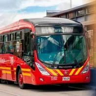 Encuesta | Alto rechazo en Bogotá a idea de Petro de pagar transporte público en recibo de la luz