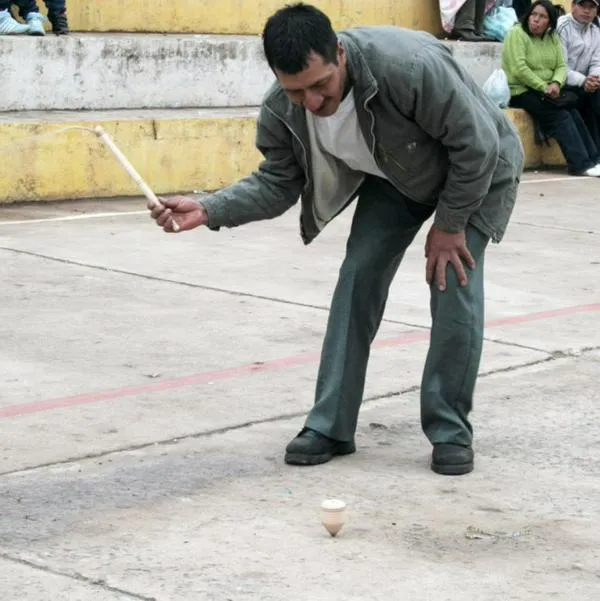La comunidad de Nariño no ha dejado que los juegos autóctonos se extingan. Trompo, canicas y cuarta son los más populares en el sur de Colombia.