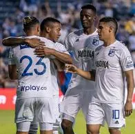 Jader Valencia, segundo de derecha a izquierda, estará fuera de las canchas por el resto del 2023 por lesión.