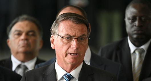 Jair Bolsonaro habría participado en reunión con militares para debatir plan golpista.