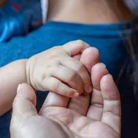 ¿Qué se necesita y cómo es el proceso de adoptar un bebé en Colombia?